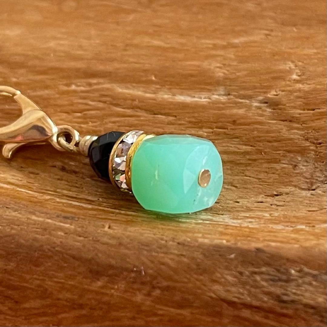 442 天然石　クリソプレーズ　オニキス　緑玉髄　黒瑪瑙　チャーム