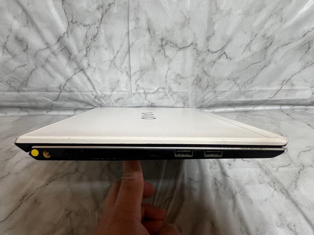 Windowsノート本体 VAIO VJPF11C11N Corei5-8265U 8GB/SSD256