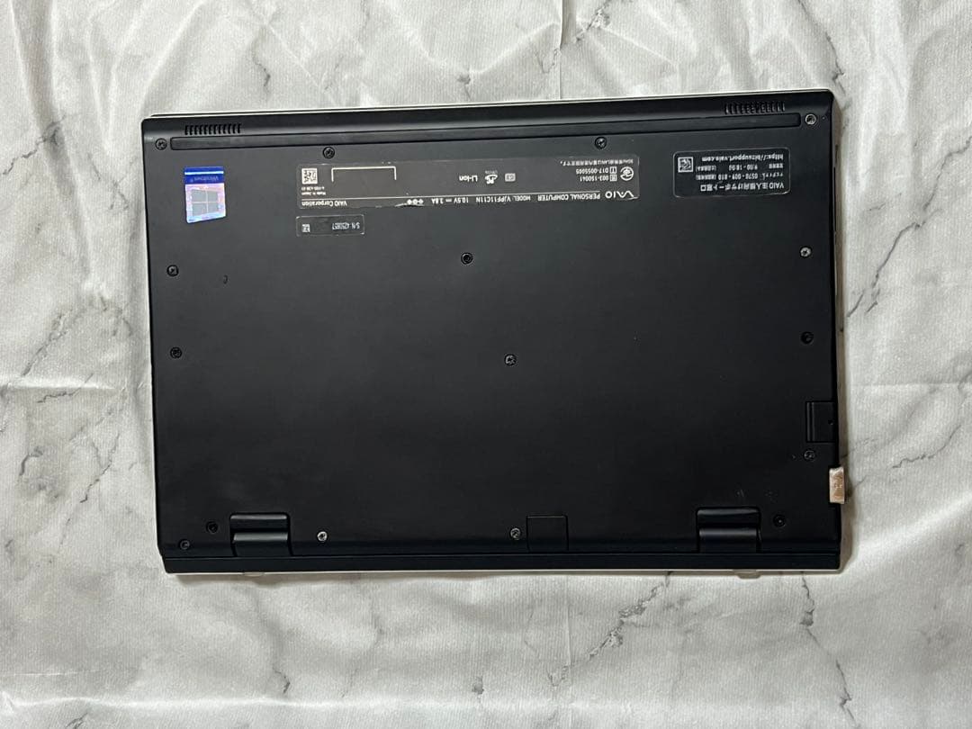 Windowsノート本体 VAIO VJPF11C11N Corei5-8265U 8GB/SSD256