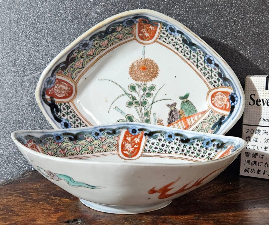 【上作品❗】江戸時代末期～明治時代初期　古伊万里　錦手　菊花に波文様　菱形皿2客