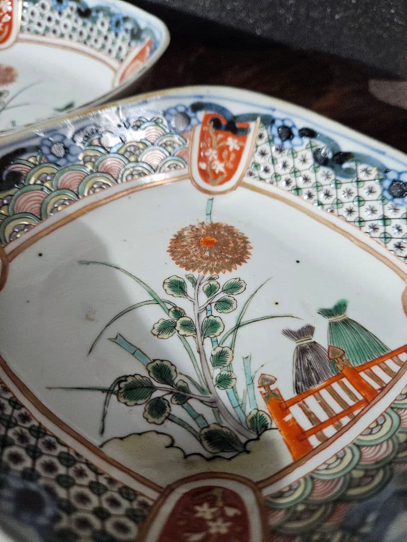 【上作品❗】江戸時代末期～明治時代初期　古伊万里　錦手　菊花に波文様　菱形皿2客