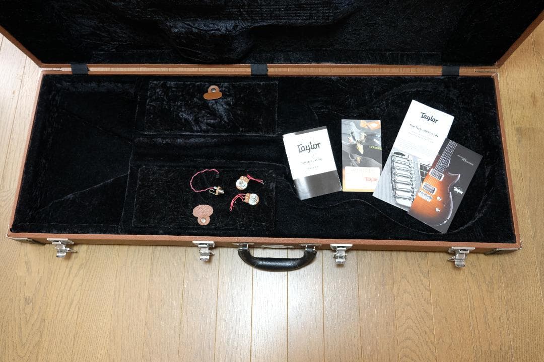 ギター Taylor SBX-1 Solid Body Classic