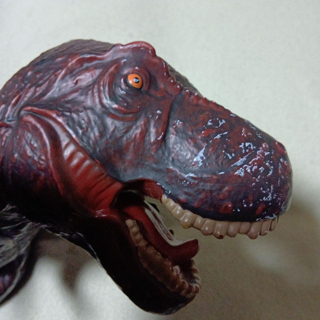 ティラノサウルス フィギュア 黒赤 ソフビ