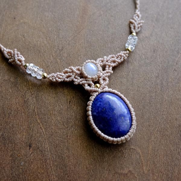 ラピスラズリ・ムーンストーン6月誕生石マクラメ編みチョーカーネックレス 3425