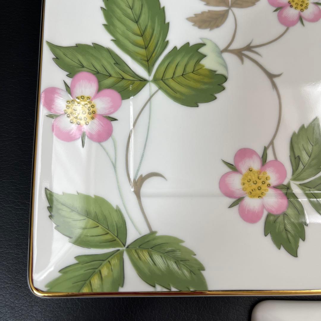 ［新品］ワイルドストロベリー　スクエアトレイ2枚セット