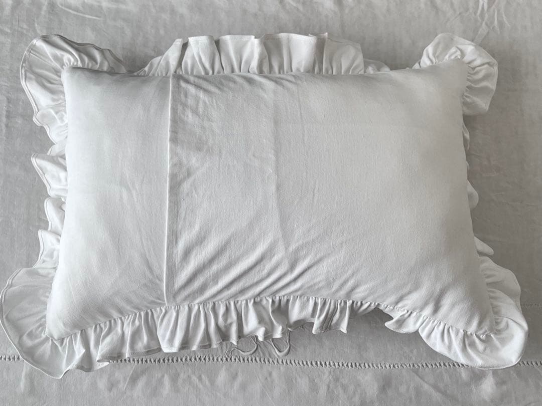 【美品】フランスアンティーク ML手刺繍リネン フリルクッション[3403]