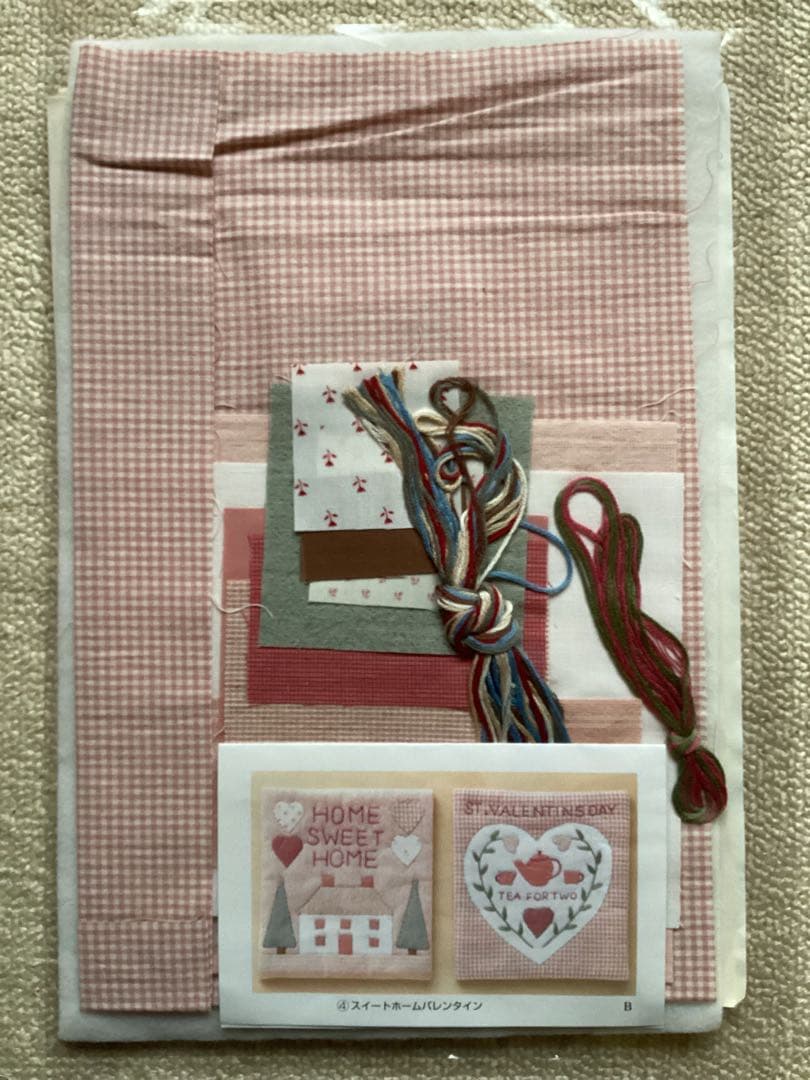 コットンアップリケのカレンダーの会　12カ月分＋カレンダーベース