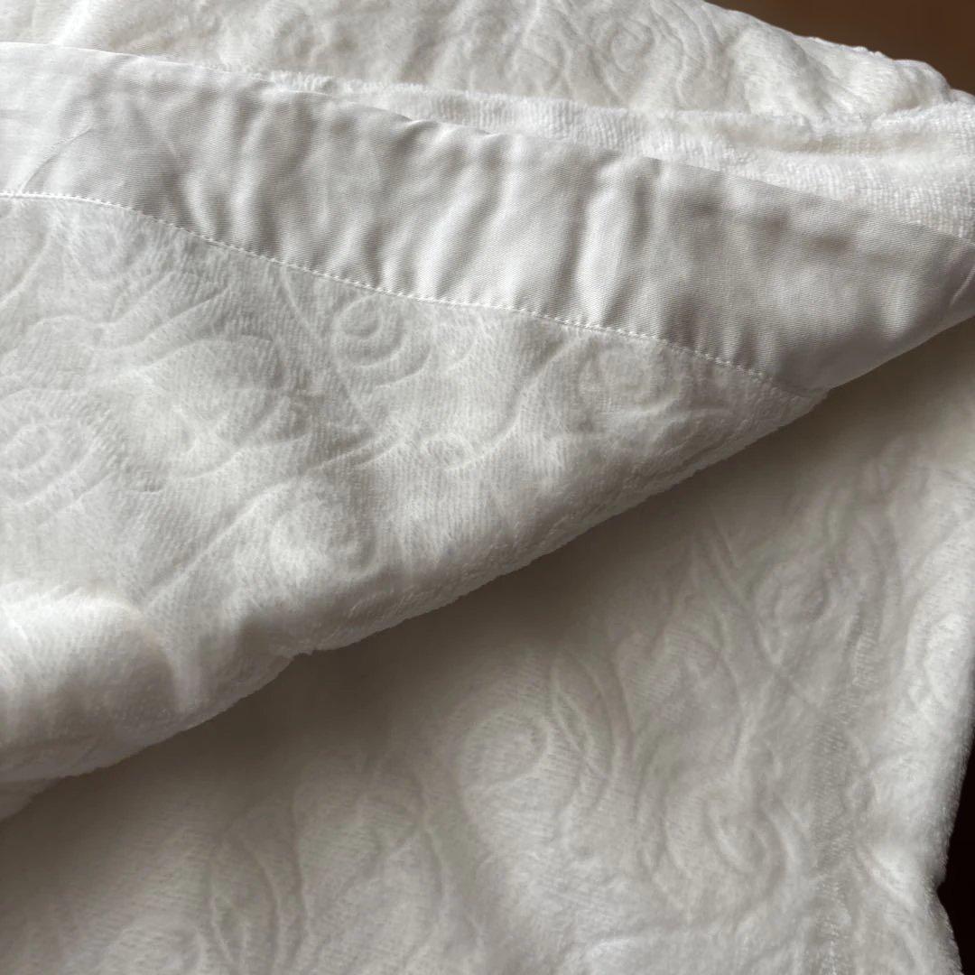 未使用　西川　シングル高級綿毛布140cm×200cm 白色　日本製