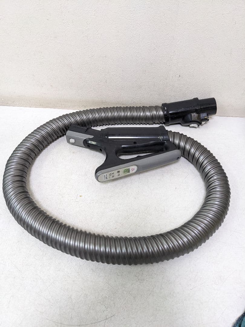 SHARP EC-VP1-R サイクロン式掃除機 2016年製