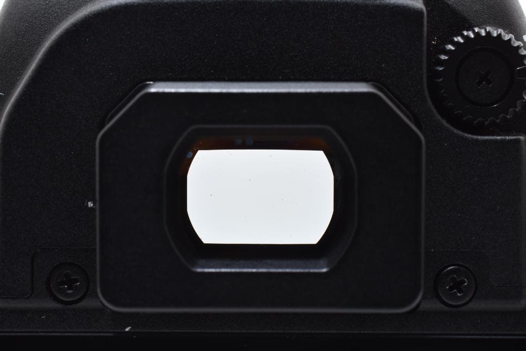 超美品 キヤノン EOS Kiss X7デジタル一眼レフカメラボディ Canon