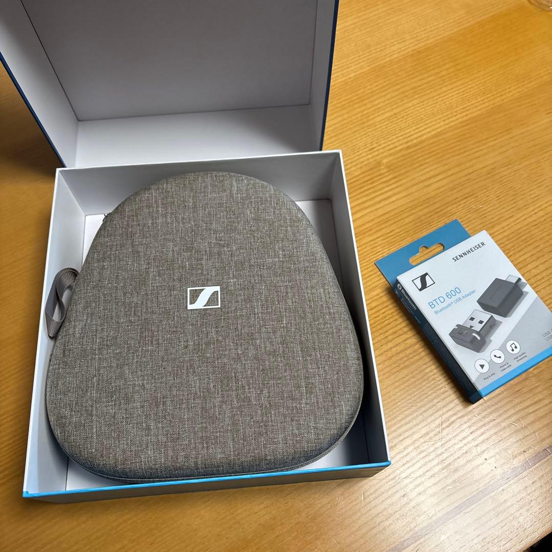 Sennheiser ヘッドホン　 Momentum 4 & BTD600セット