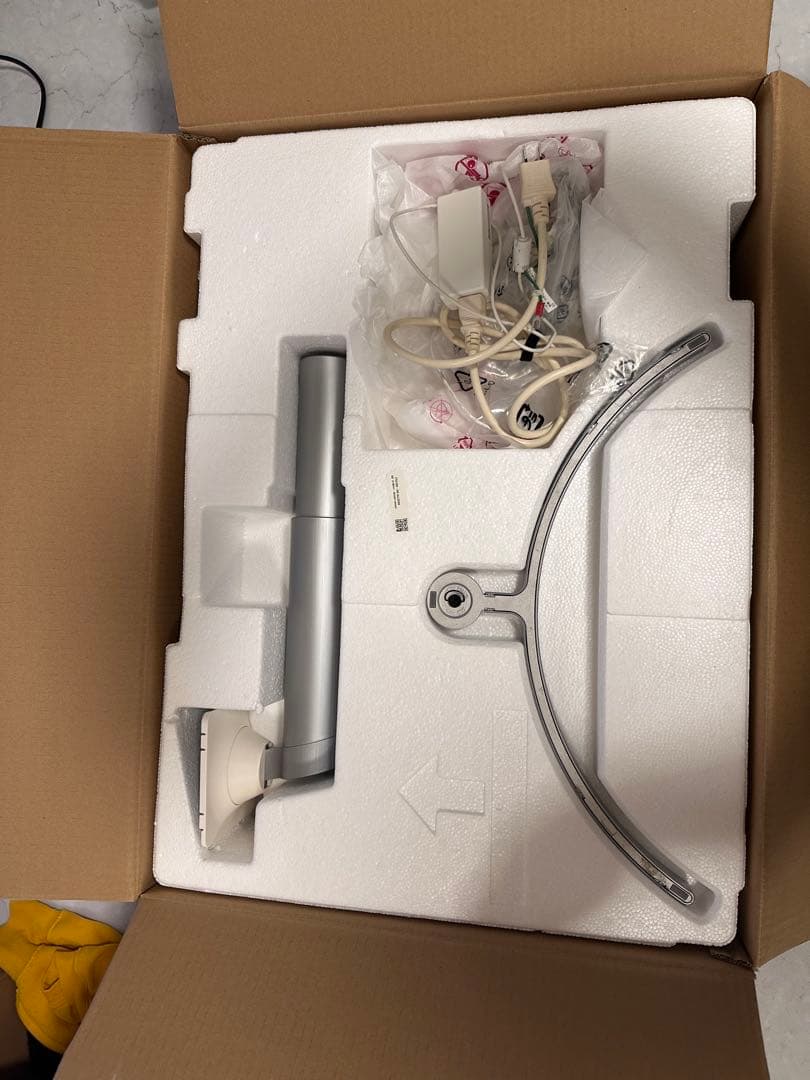 【中古】LG UHD 4K モニター　27UL550 27インチ