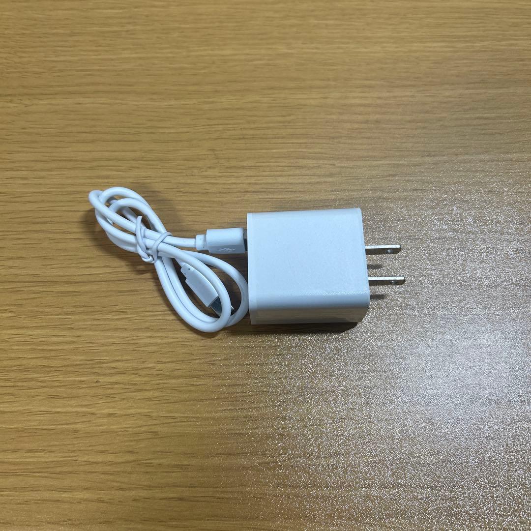 ホワイト ワイヤレスヘッドホン