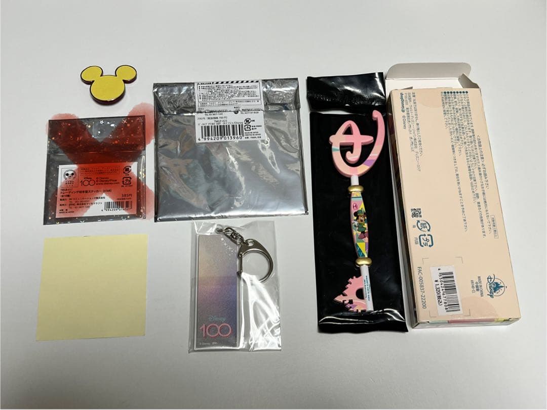☆ディズニー系グッズ３３点セット★　Ａ）新品／新古／未開封／未使用　Ｂ）中古