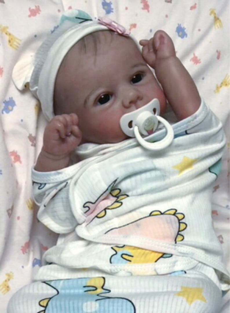 *・゜゜・*:にこやか赤ちゃん　リボーンドール。.:*・゜゜・*