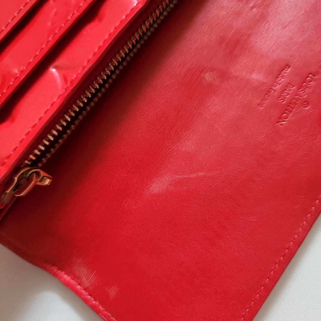 ルイヴィトン　財布　ポルトフォイユサラ　モノグラム　エナメル　レッド