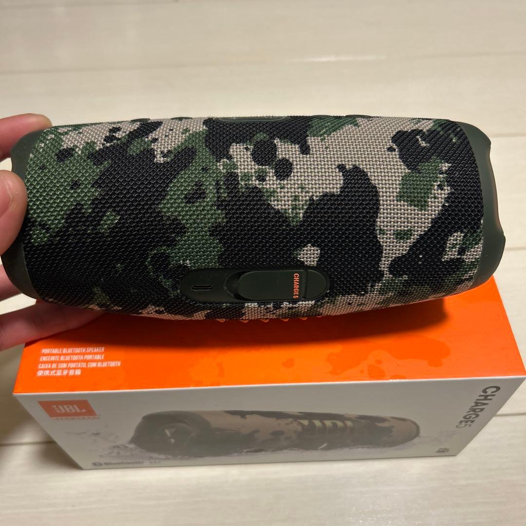 JBL スピーカー　charge5 重低音