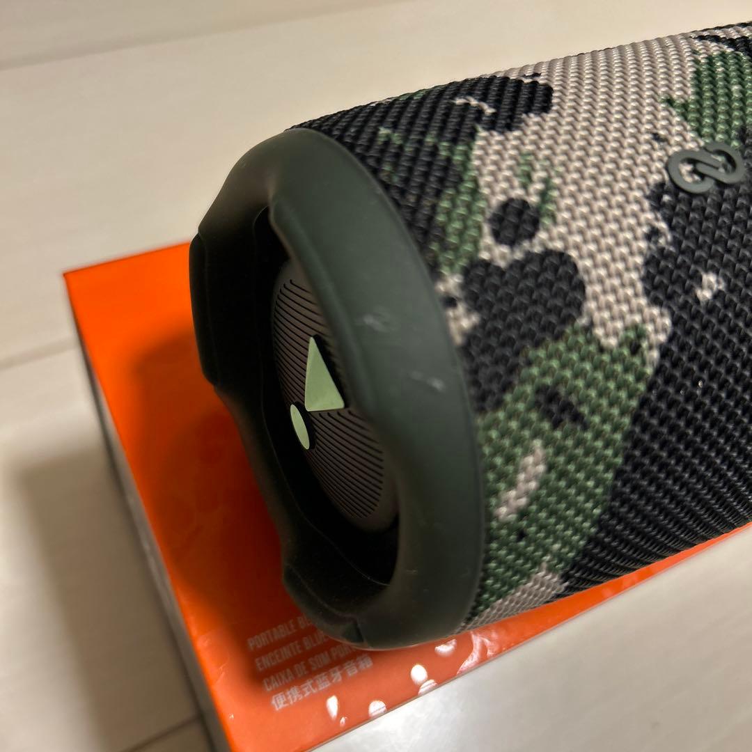 JBL スピーカー　charge5 重低音