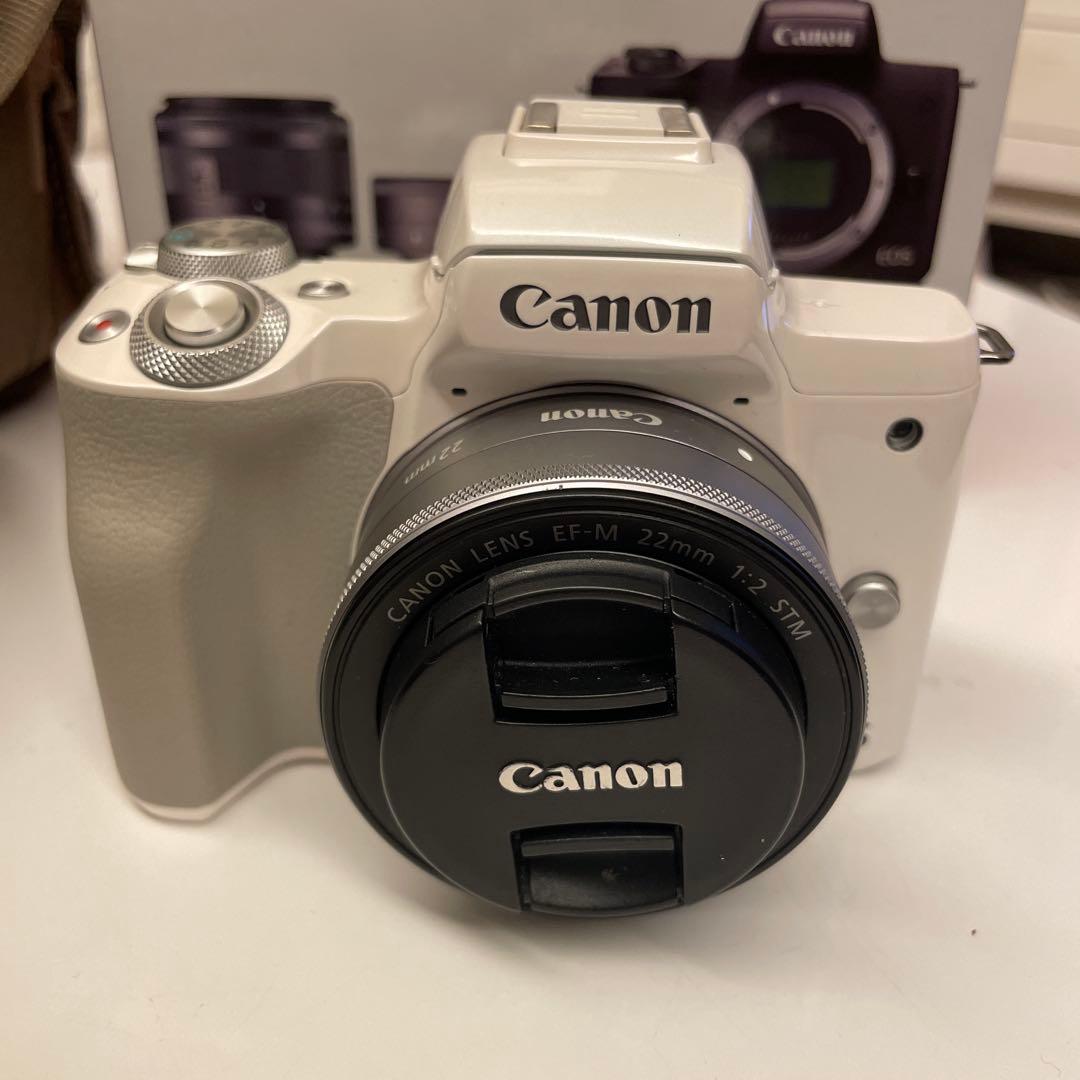 Canon EOS Kiss M ホワイト 本体と付属品