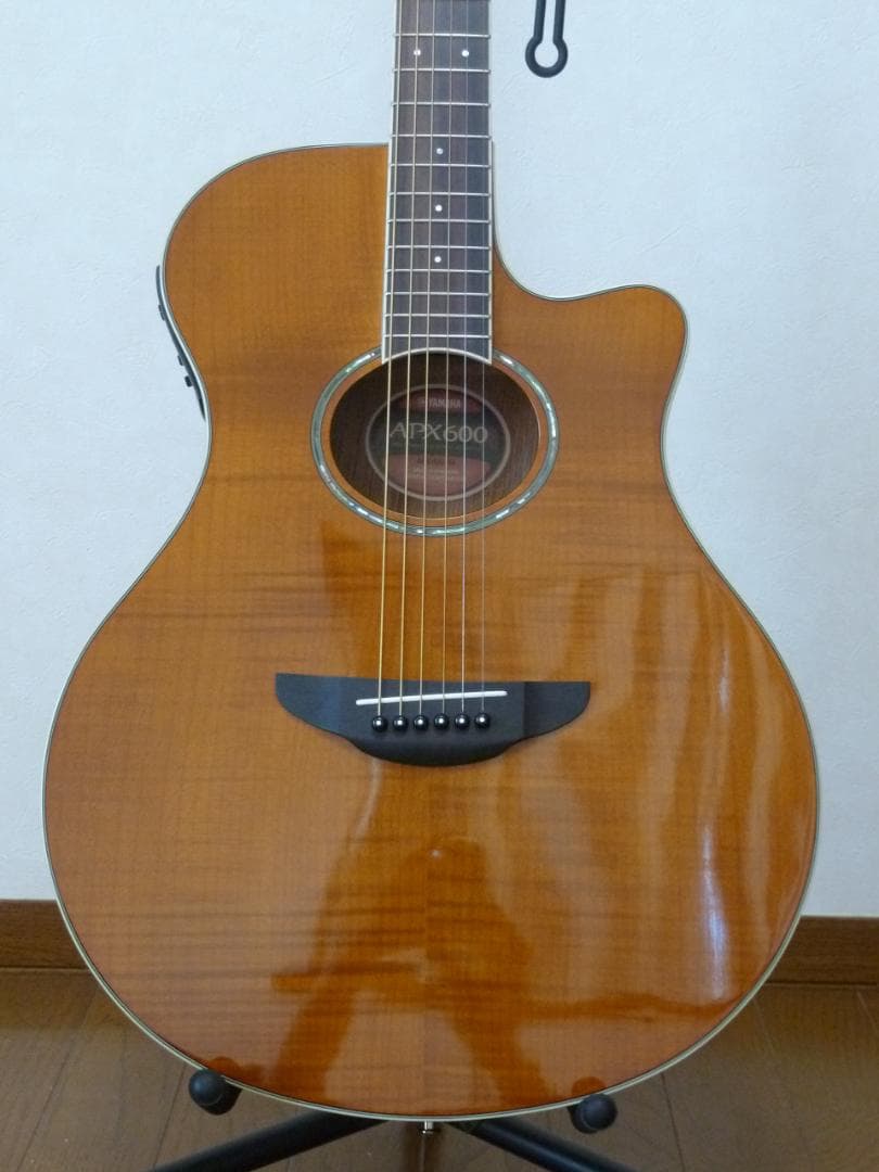 YAMAHA エレアコ　APX600FM