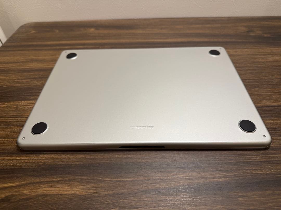 MacBookAir M4 8コアGPU/16GBメモリシルバー 2時間程使用
