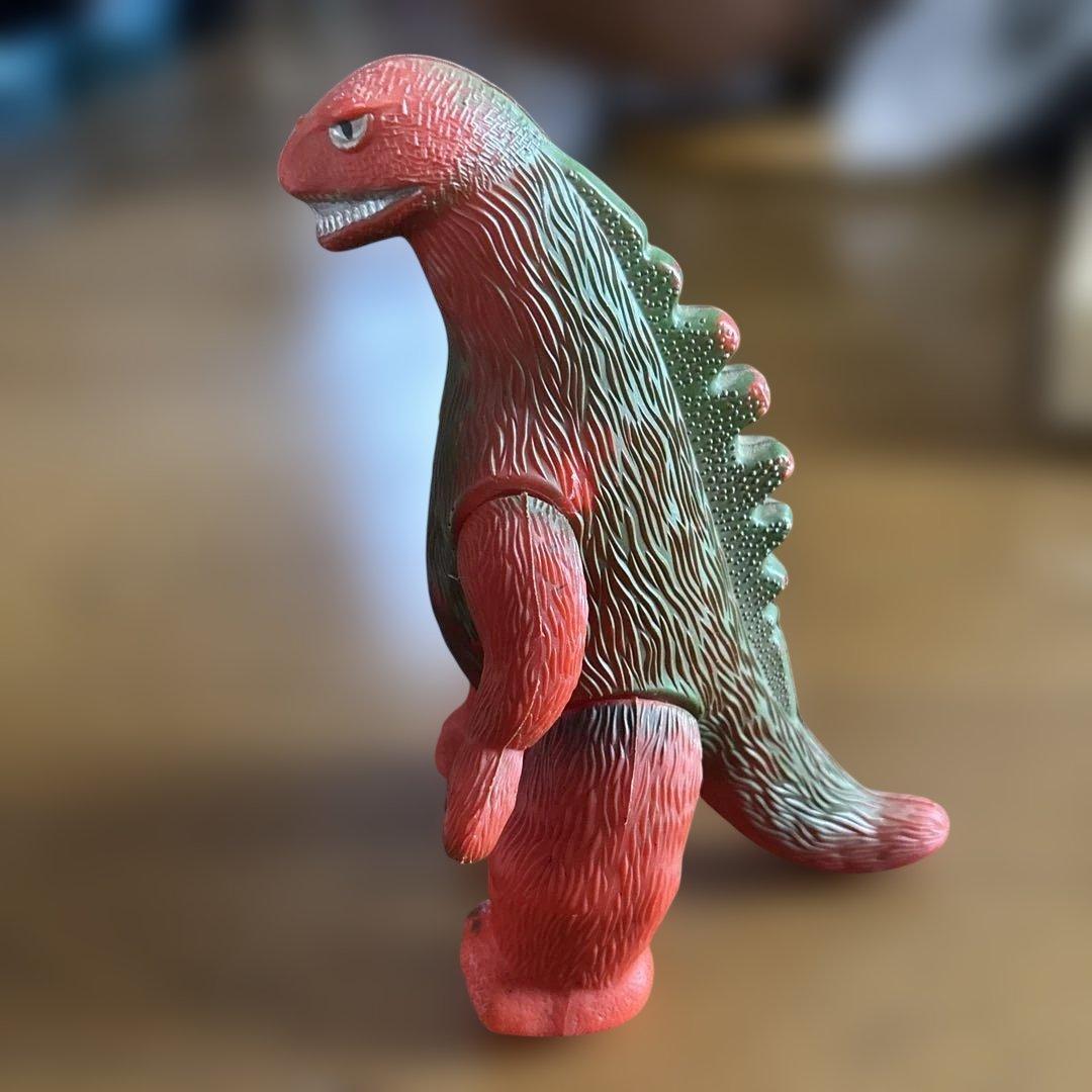 ゴジラ 風 ボリ人形