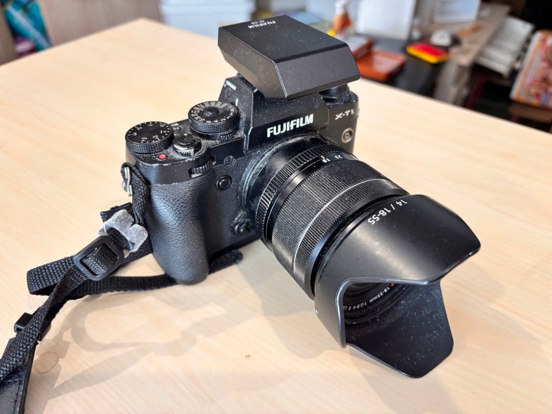 Fujifilm X-T1 ミラーレスカメラ 18-55mmレンズ付き
