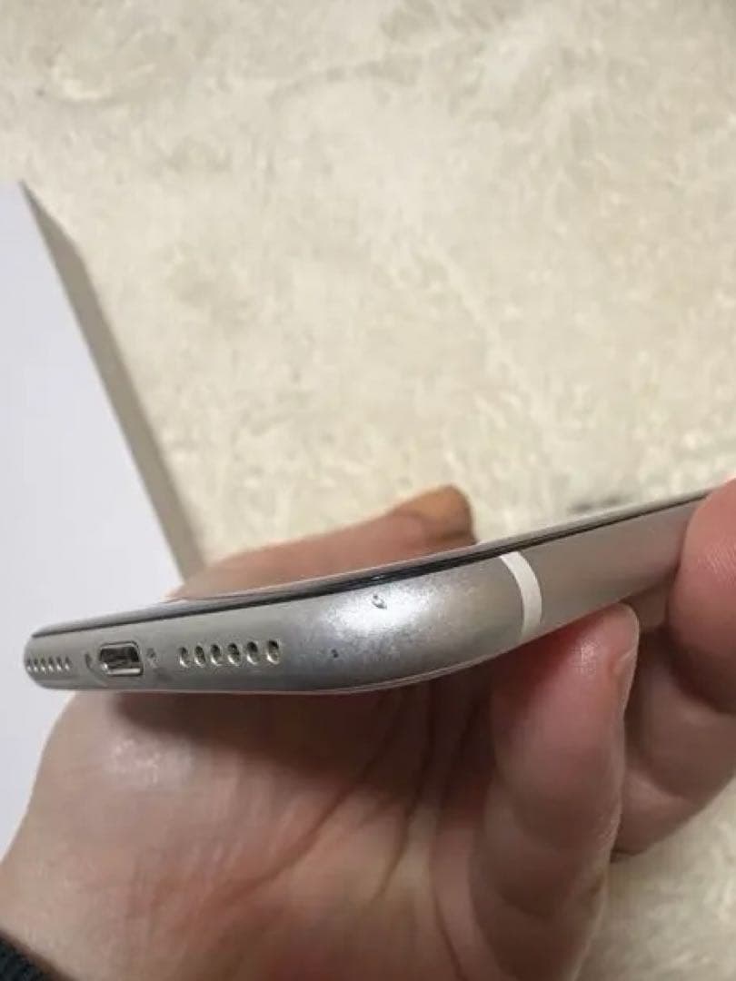 Apple iPhone SE第2世代256GB ホワイト 本体