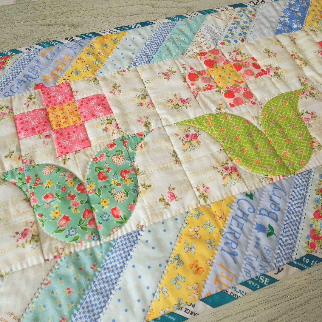 うさこさま ナインパッチのお花のキルト