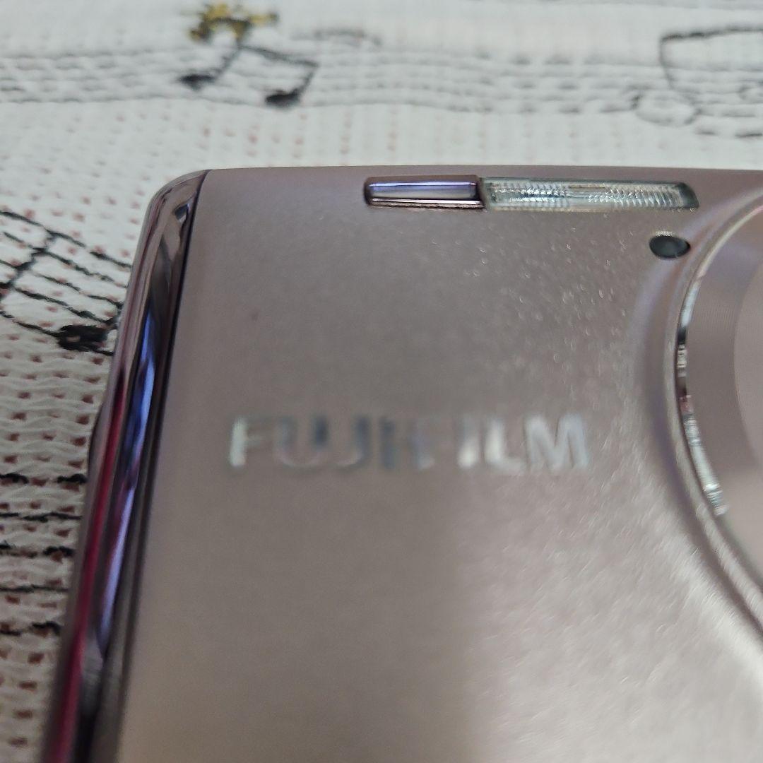 FinePix　Fujifilm 16メガピクセル デジタルカメラ　動作確認済