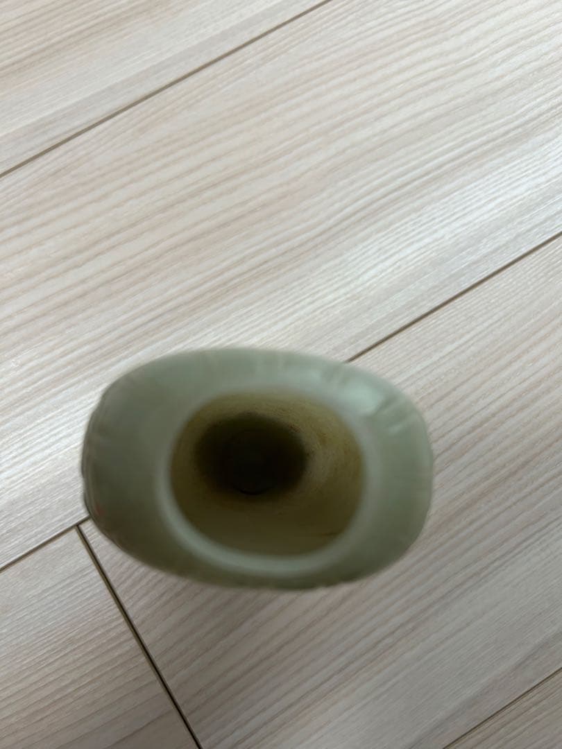 【内容必読】花瓶　壺　花模様 黒台座付き　骨董品