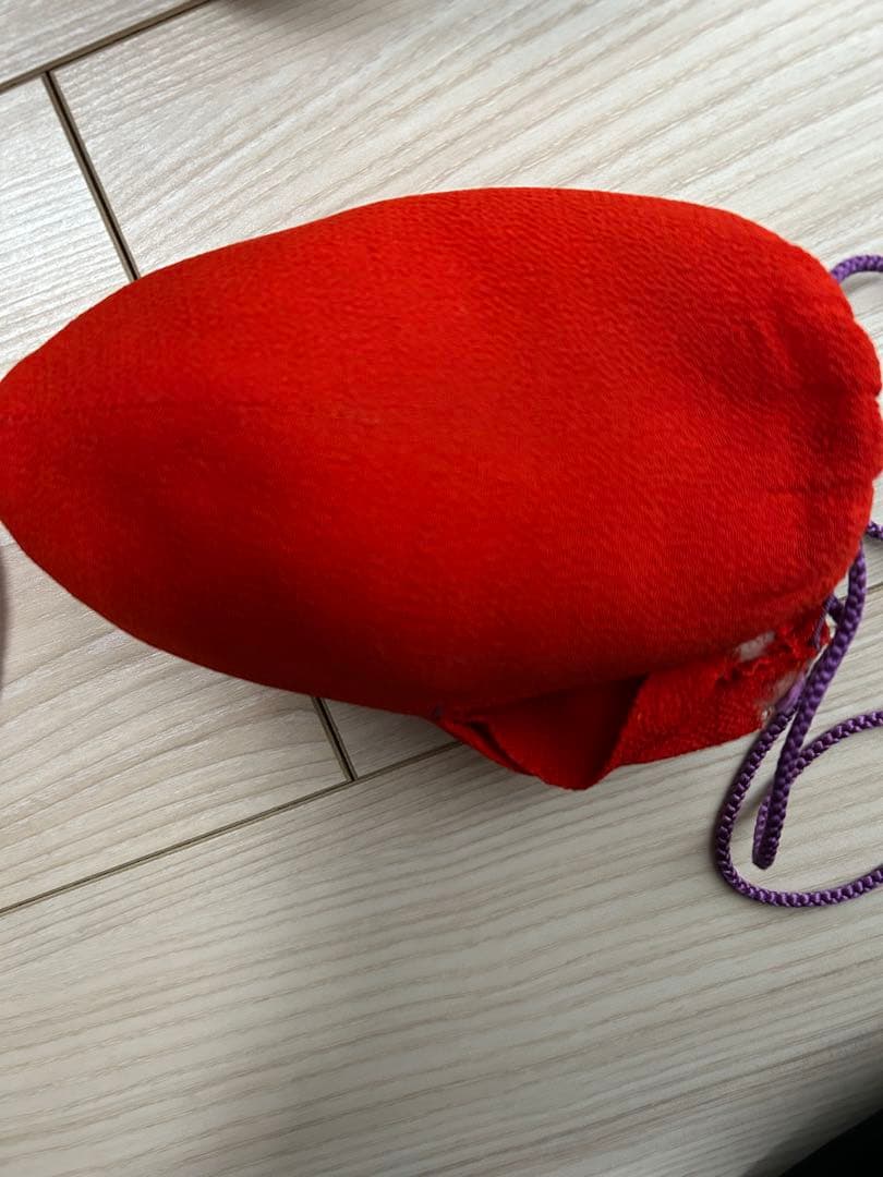 【内容必読】花瓶　壺　花模様 黒台座付き　骨董品