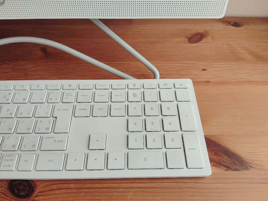 HP オールインワンデスクトップ ホワイト