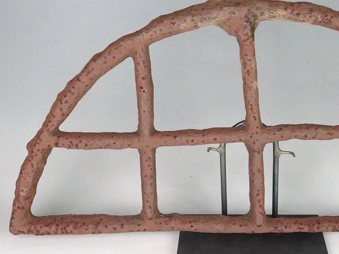 鉄製のオブジェ（すのこ）