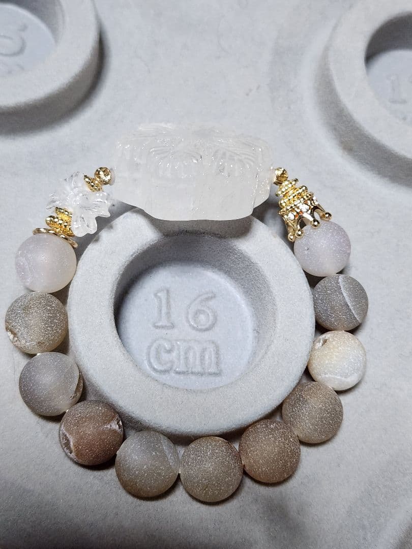 天然石ブレスレット　雪結晶　笑口フロストアゲート　笑口かわいい♡