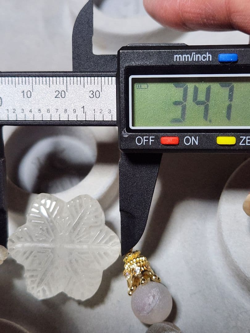 天然石ブレスレット　雪結晶　笑口フロストアゲート　笑口かわいい♡