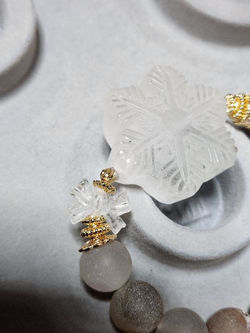 天然石ブレスレット　雪結晶　笑口フロストアゲート　笑口かわいい♡