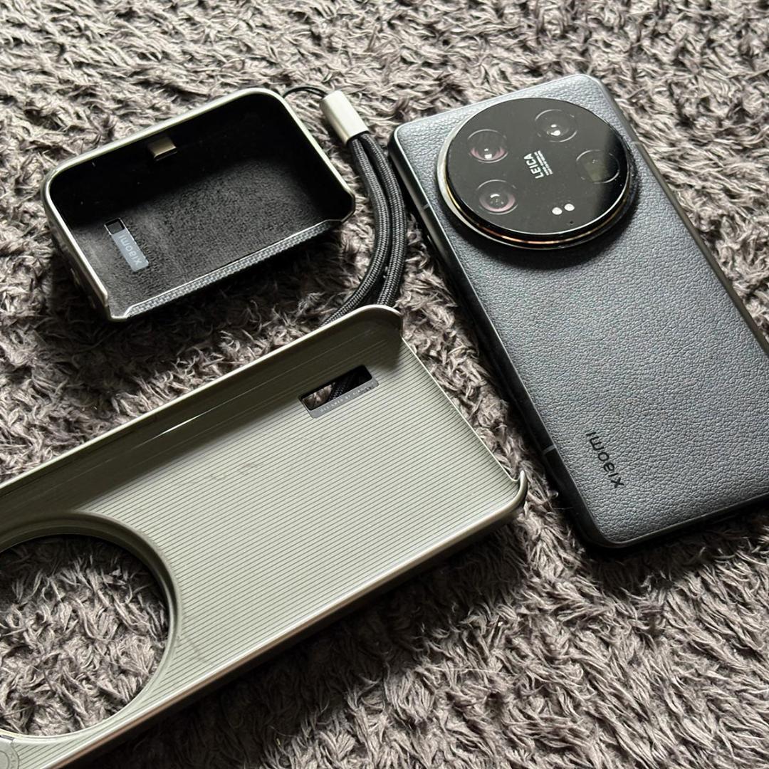 Xiaomi 14 Ultra + Photography Kit 付属品一式