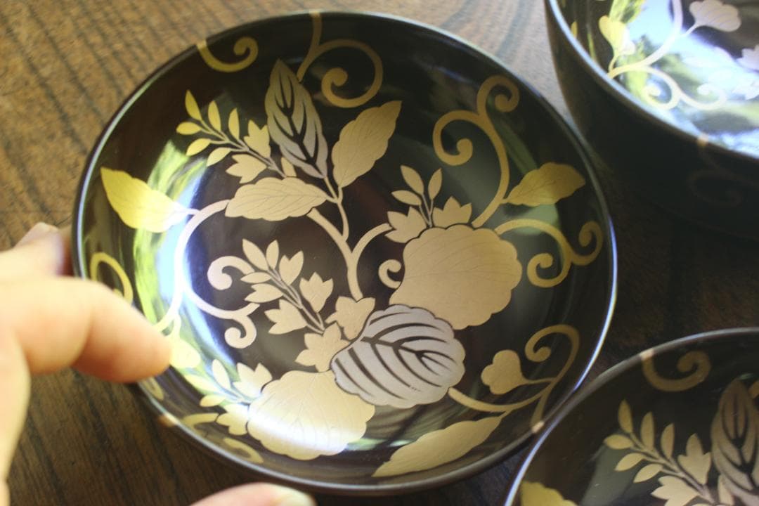 時代逸品！風情ある塗分け太糸目に極上桐唐草蒔絵のお椀2点（検輪島塗雑煮椀煮物椀
