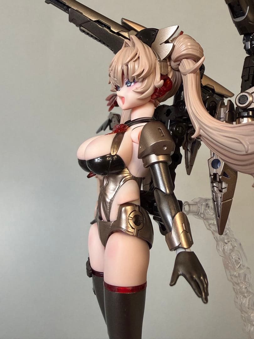 デザイアメイデン　メディック　塗装済み完成品　コトブキヤ　メガミデバイス