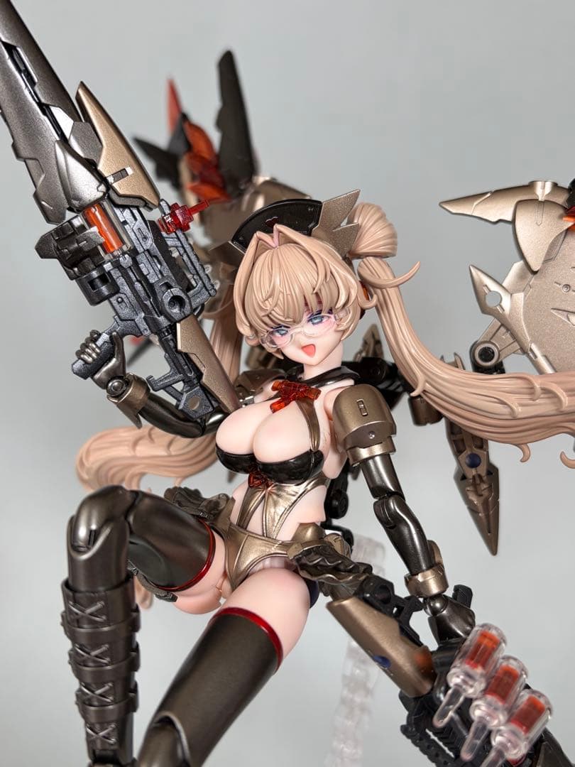 デザイアメイデン　メディック　塗装済み完成品　コトブキヤ　メガミデバイス