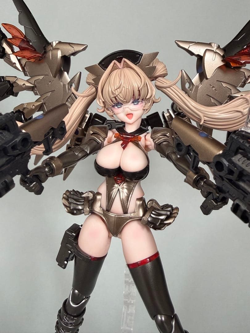 デザイアメイデン　メディック　塗装済み完成品　コトブキヤ　メガミデバイス