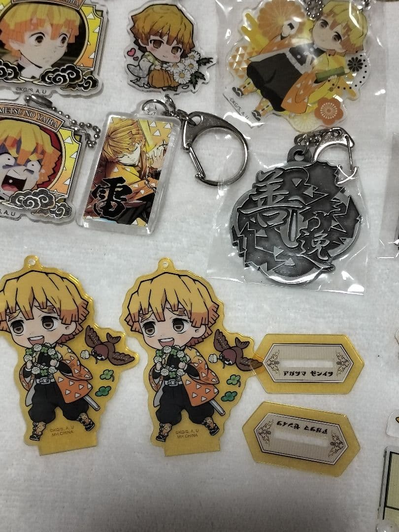 鬼滅の刃　我妻　善逸　アクスタ　アクキー