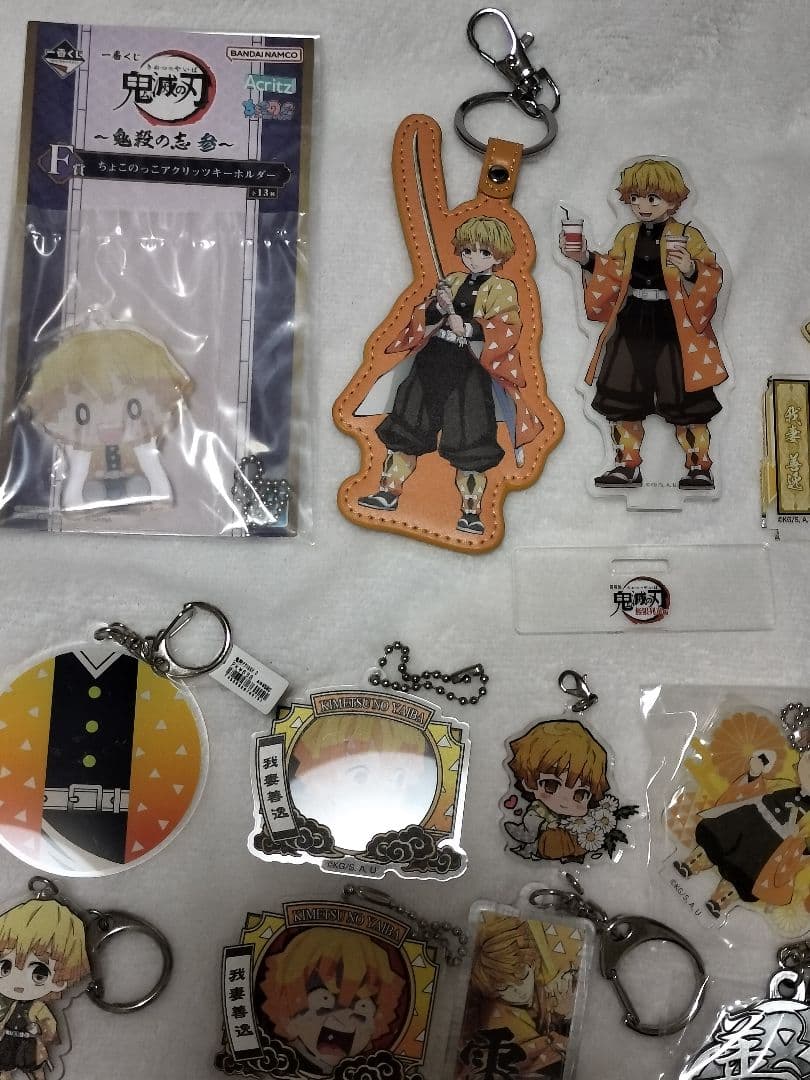 鬼滅の刃　我妻　善逸　アクスタ　アクキー