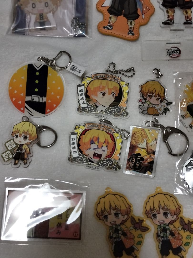 鬼滅の刃　我妻　善逸　アクスタ　アクキー