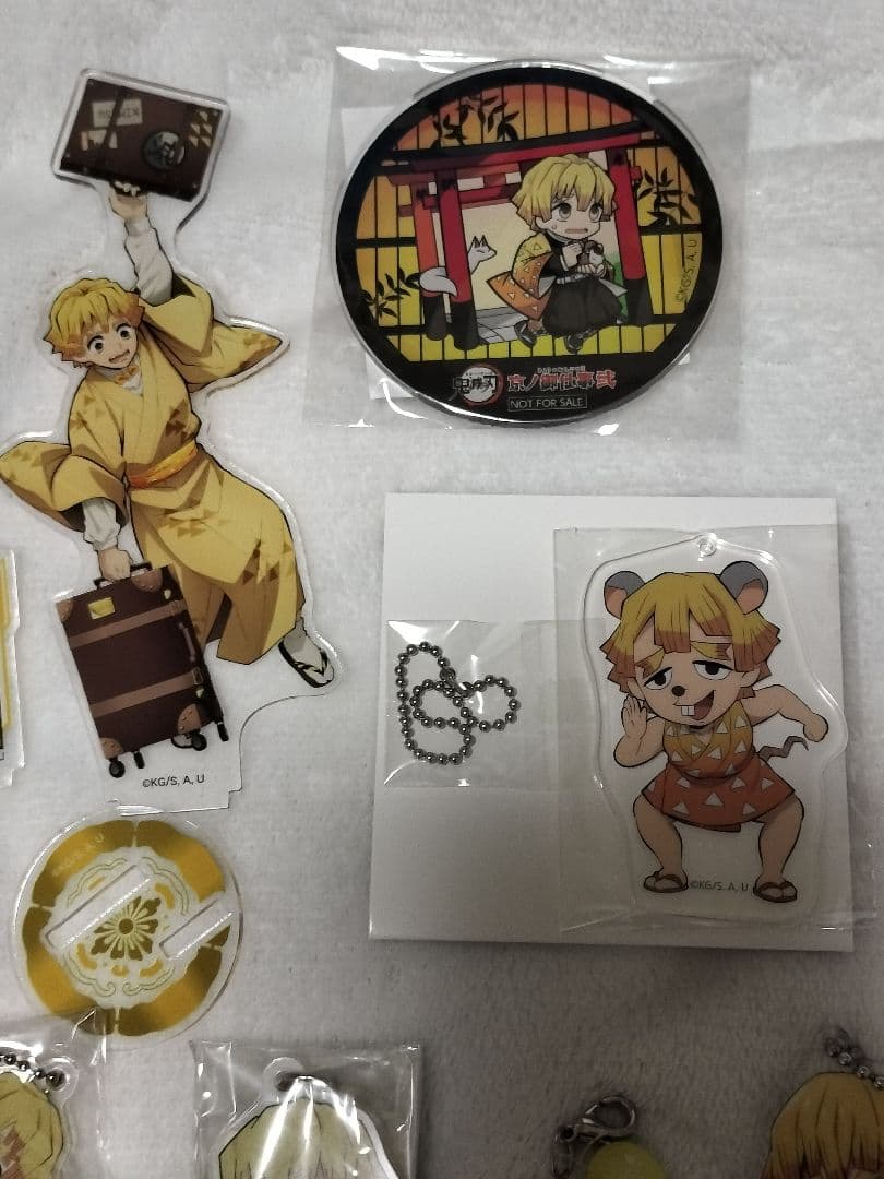 鬼滅の刃　我妻　善逸　アクスタ　アクキー