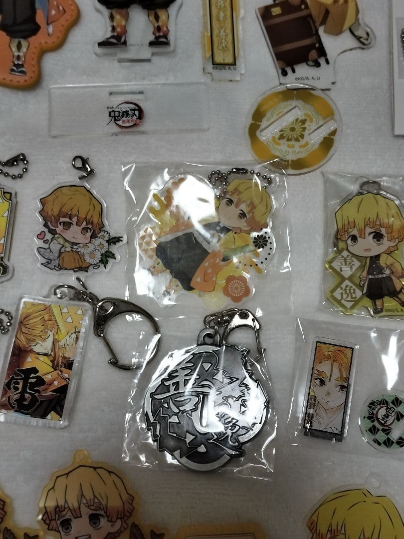 鬼滅の刃　我妻　善逸　アクスタ　アクキー