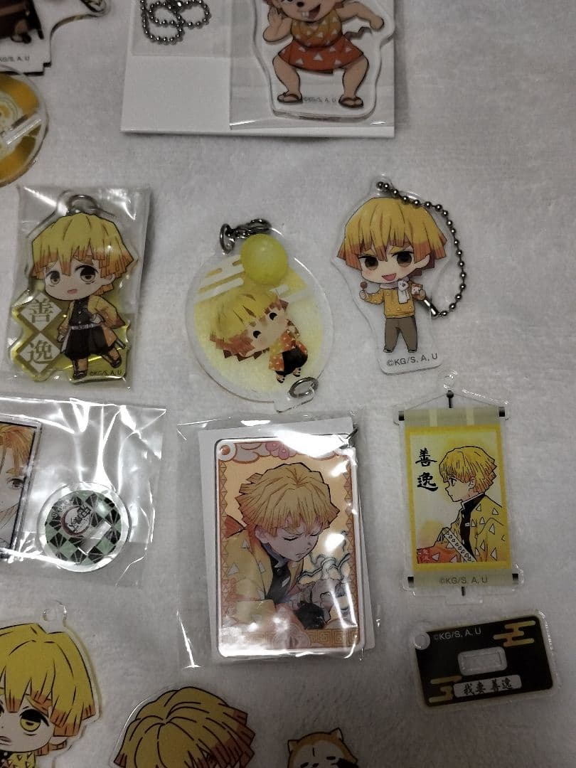 鬼滅の刃　我妻　善逸　アクスタ　アクキー