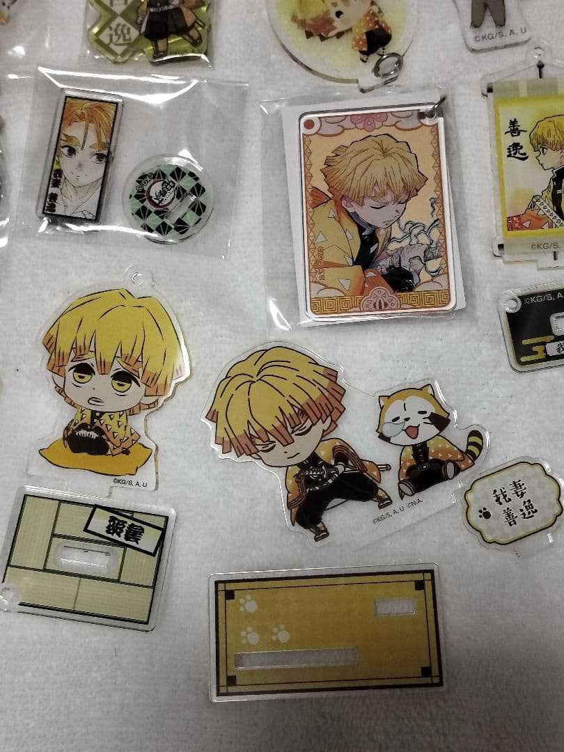 鬼滅の刃　我妻　善逸　アクスタ　アクキー