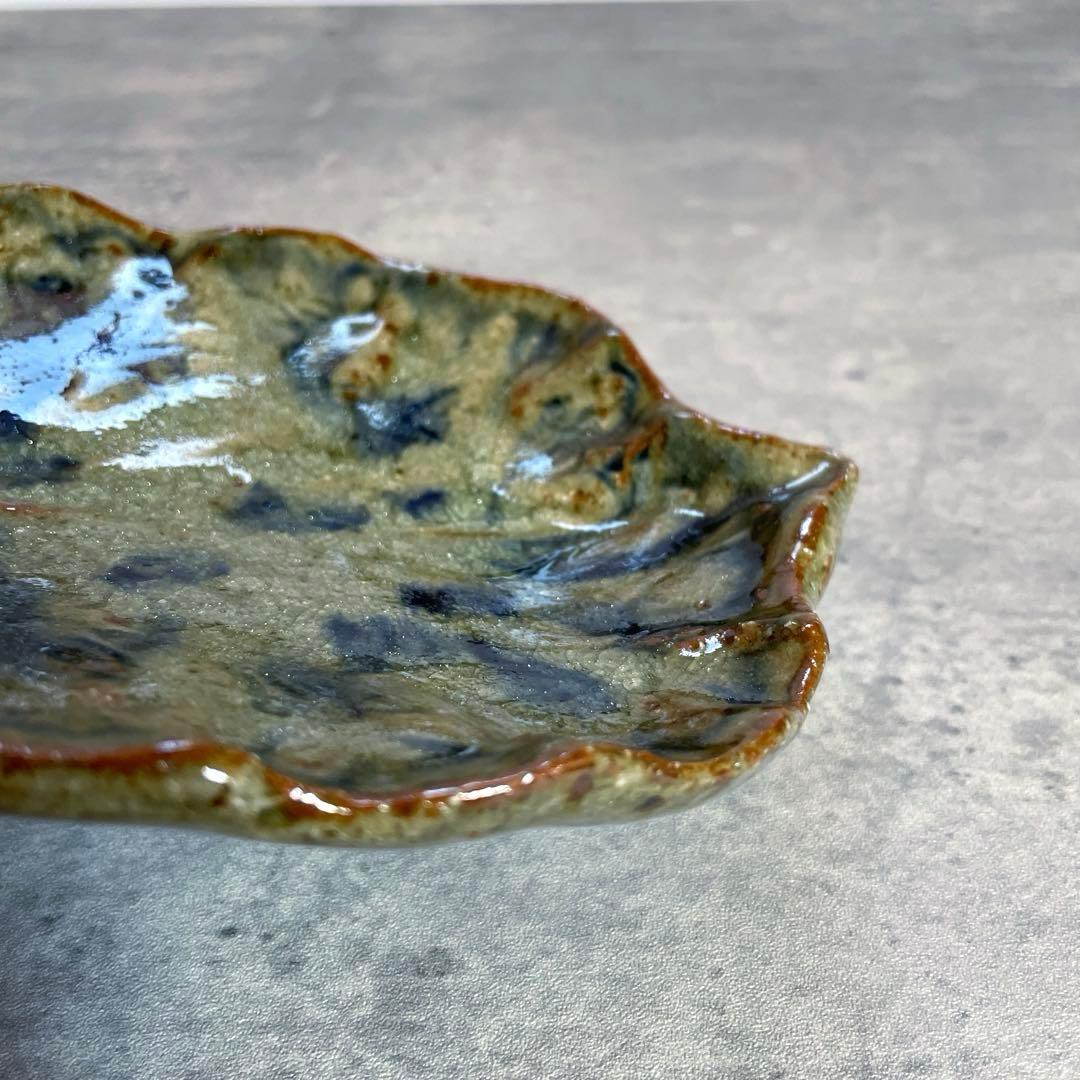 イムサエムさん　葉型皿　希少